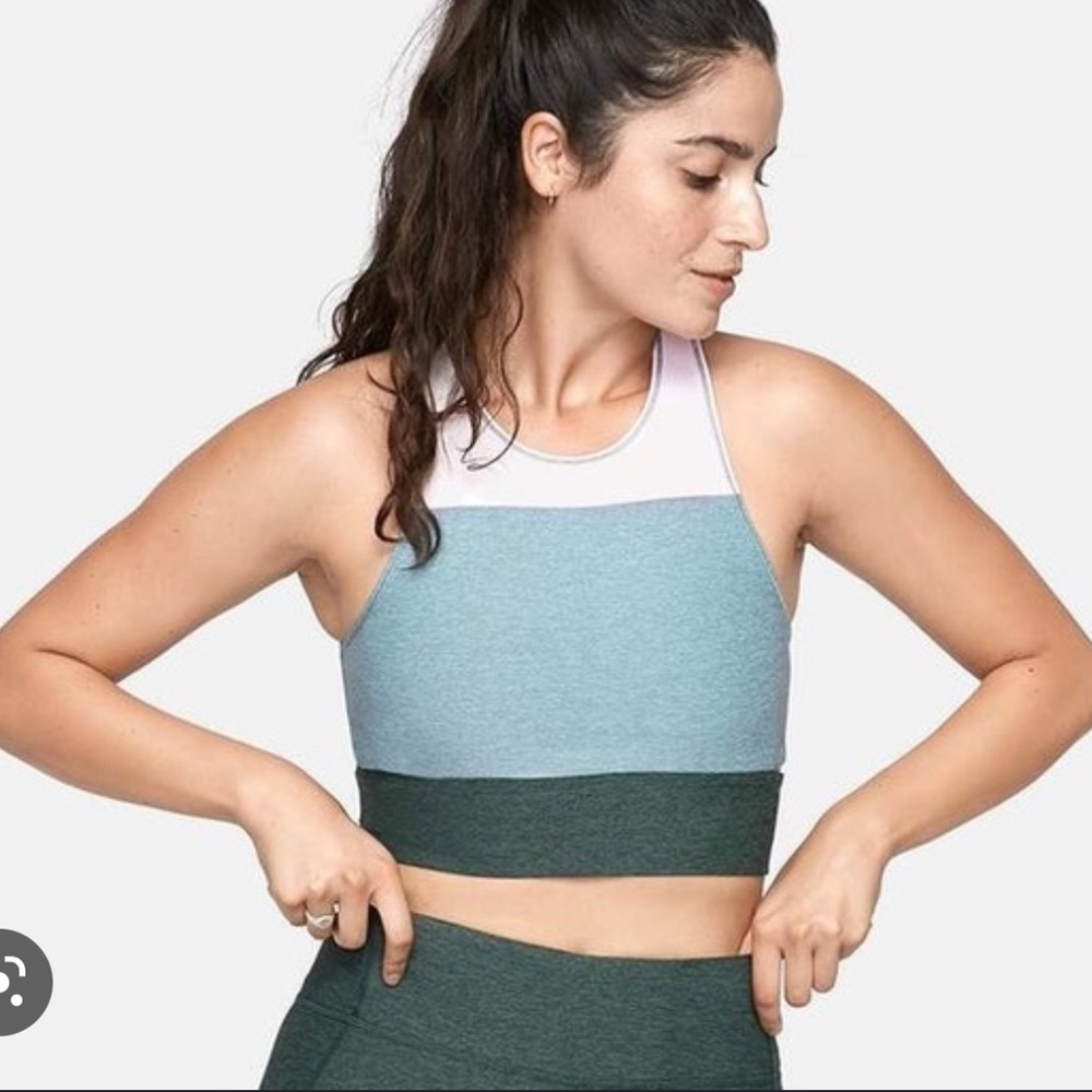 Outdoor Voices SET leggings + crop top in hunter green